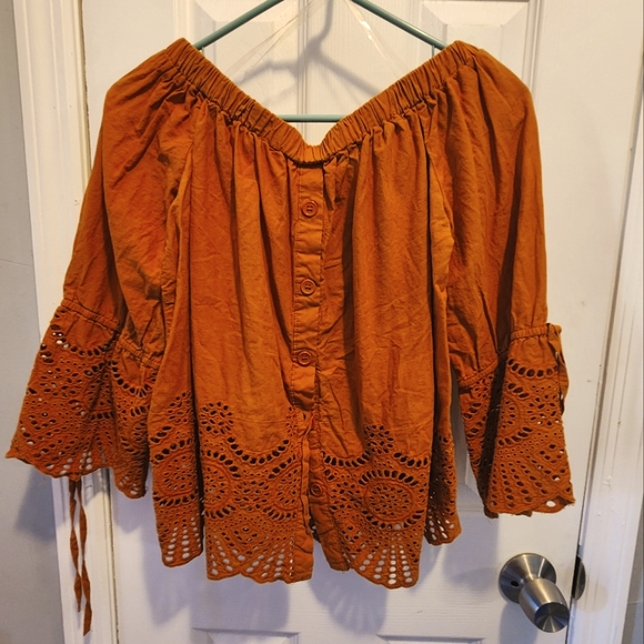 Fashion Nova Tops - Fashion Nova top (XL)